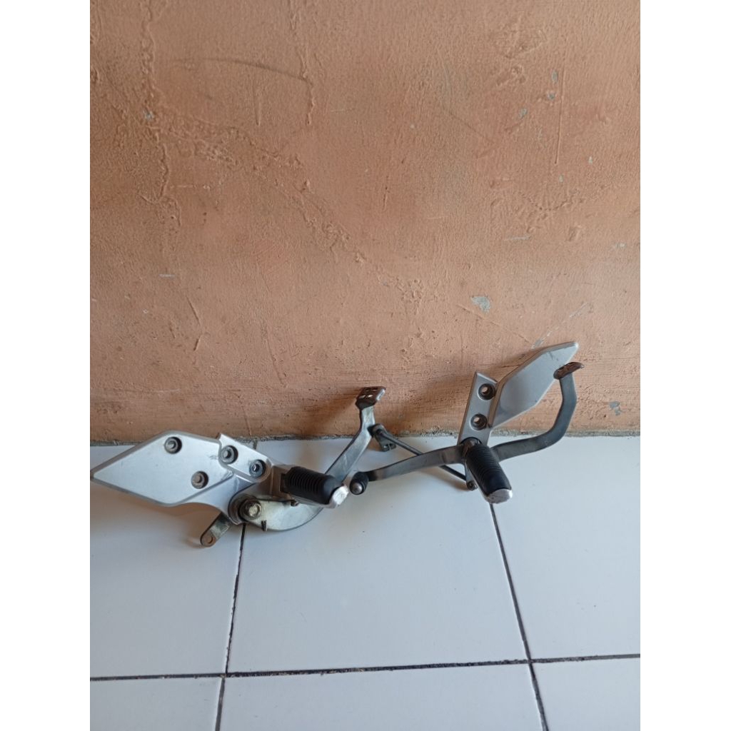 Footstep Step Depan Yamaha Vixion New Vixion Old Original copotan