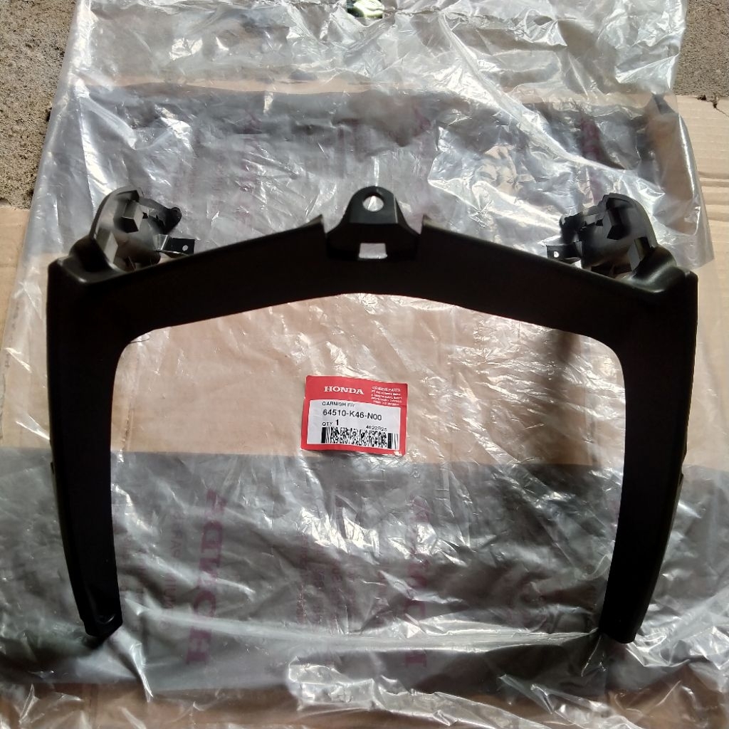 Original AHM Garnish Front / Garnish Dudukan Lampu Depan Honda Vario 110 Fi Injeksi 64510-K46-N00 64