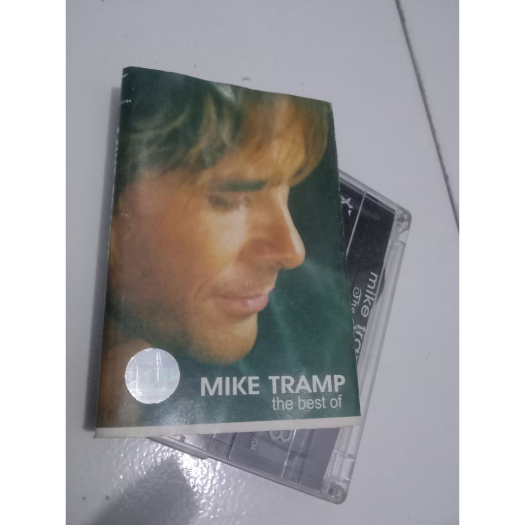 Kaset Pita Mike Tramp The Best Of