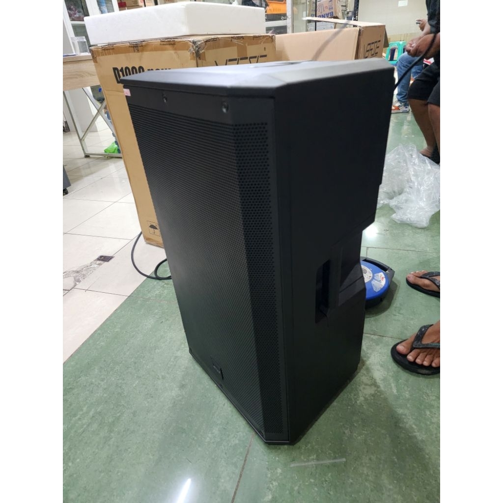 (JUAL 2 BUAH) Speaker Aktif 15″ Verse D1000 / D 1000 Original