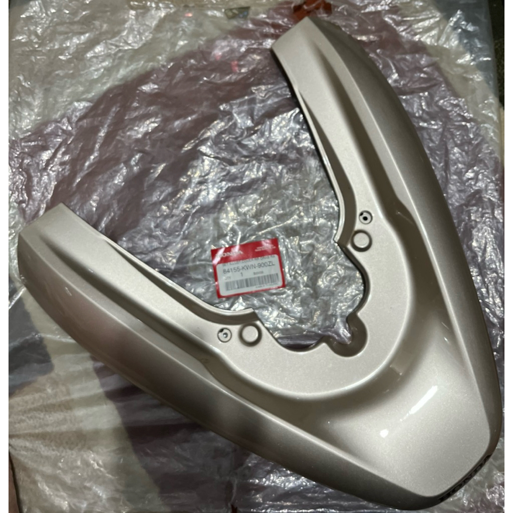 Cover Behel Belakang Original Honda Baru PCX 125 CBU Thailand Warna Gold