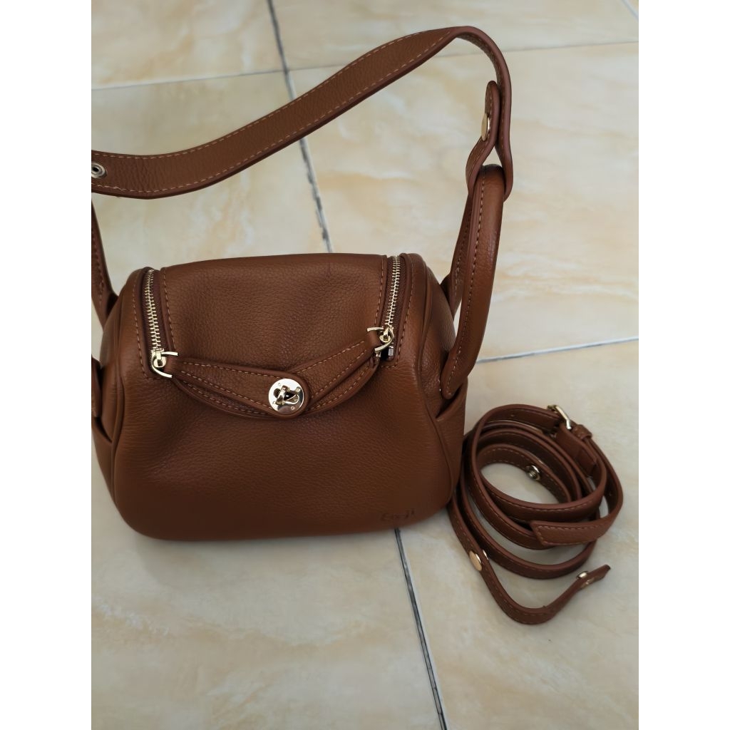 Preloved Tas Enji Naera Slingbag