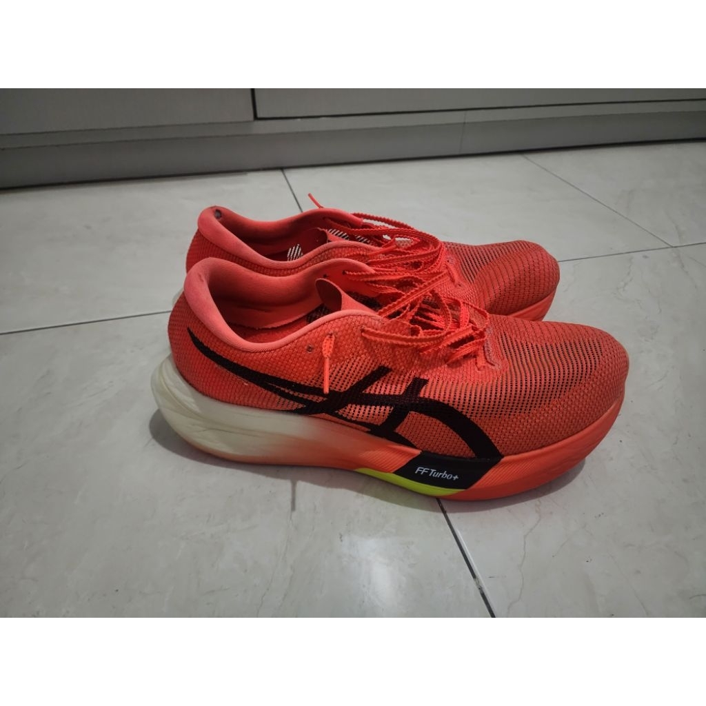 Asics Metaspeed Sky Paris