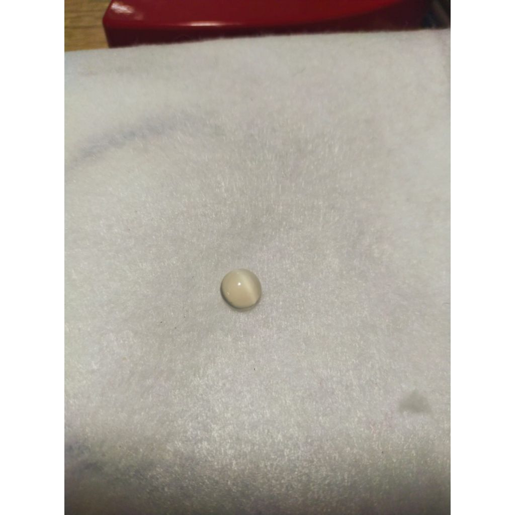 batu moonstone cat's eye round cabochon