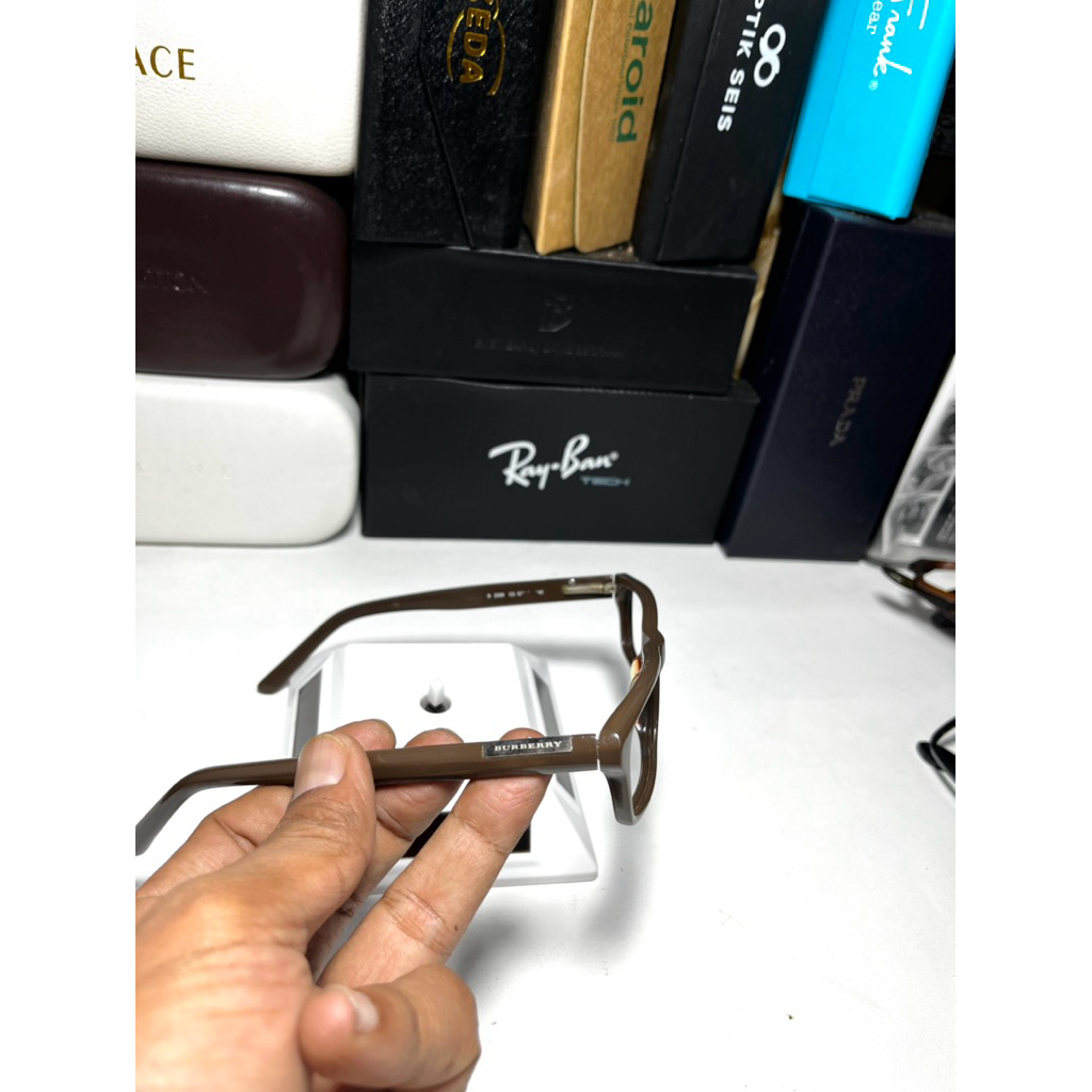 frame kcamata second original Burberry B2086 c3