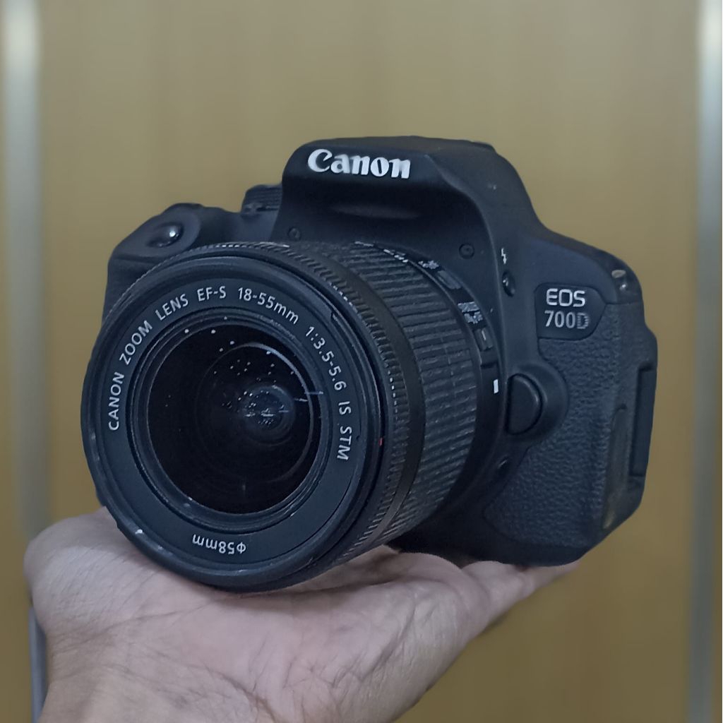 canon 700D layar flip kamera canon kamera vlog