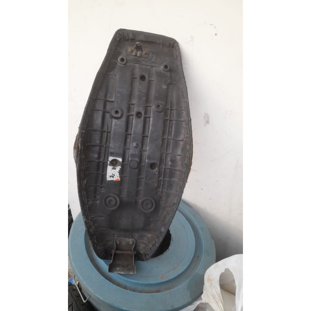 sandel jok satria 2tak