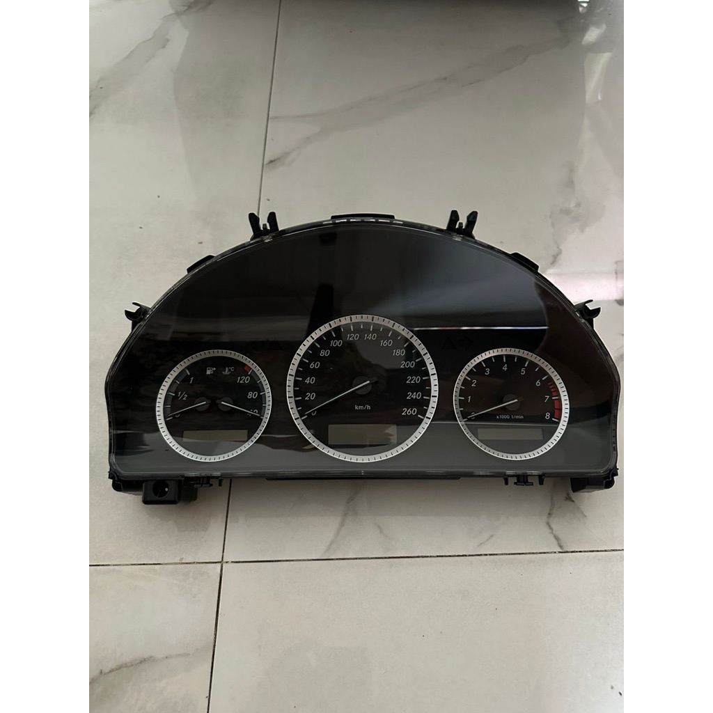 speedometer w204