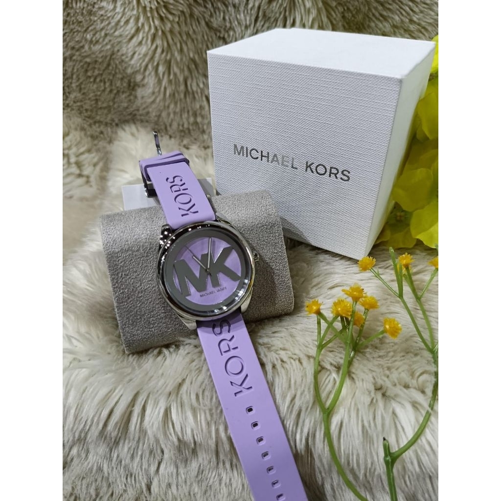MK7143 Rubber Lilac