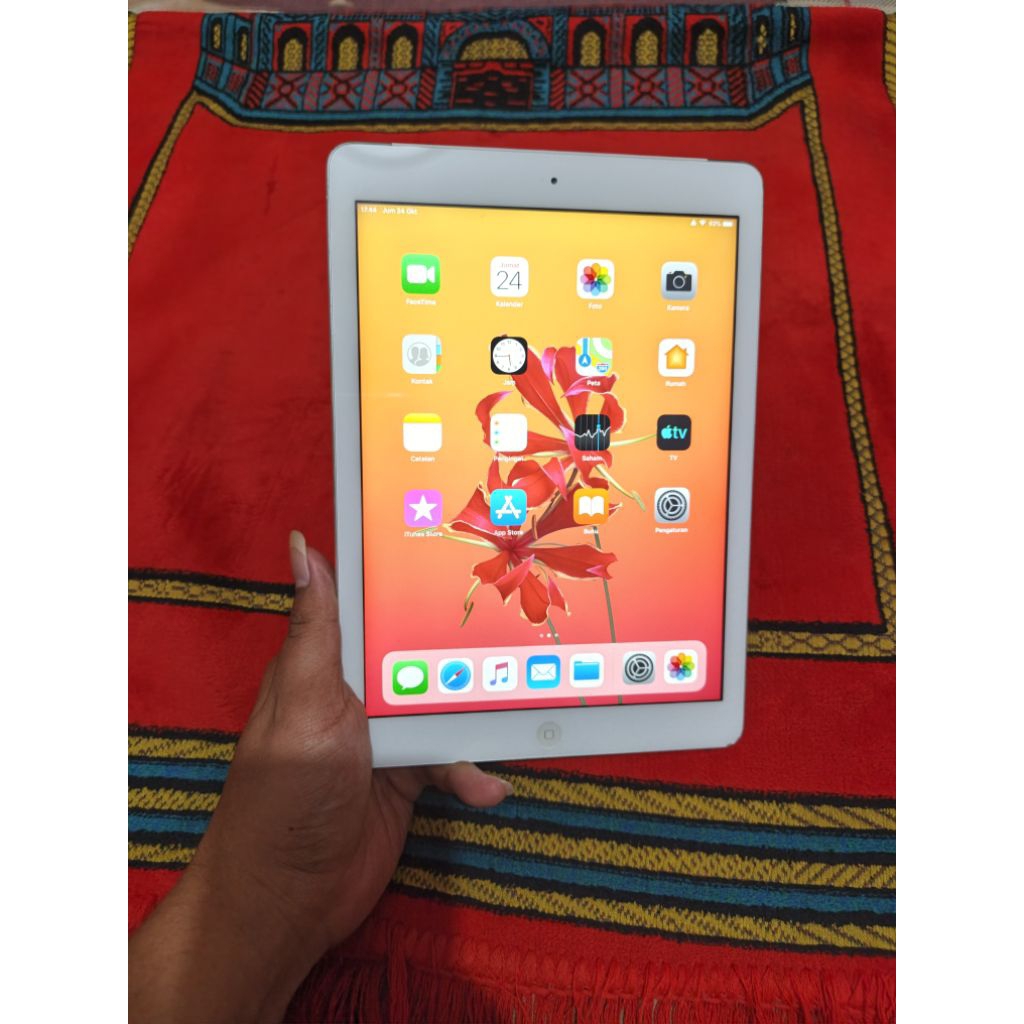 ipad air 1 32gb ori 9.7in resmi layar lega lcd ori tablet bekas