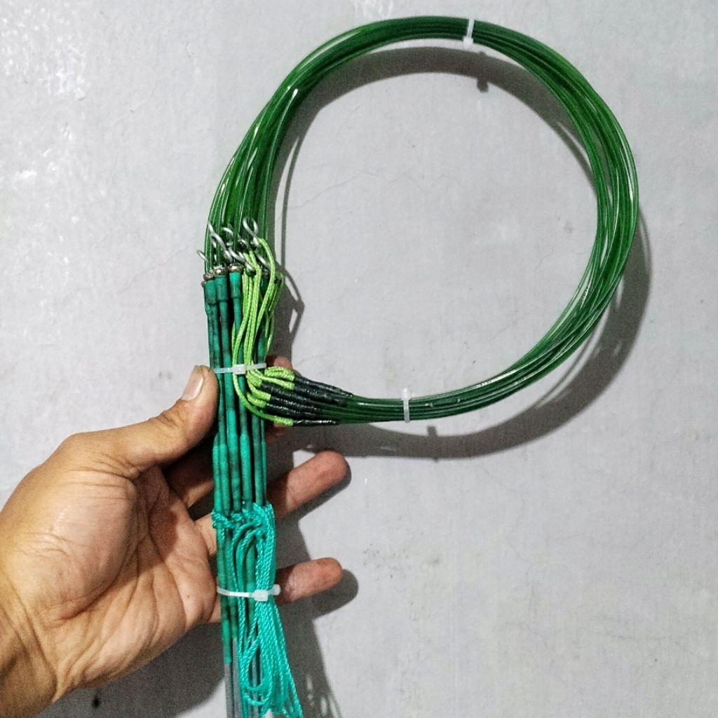 Jerat tarung ayam hutan senar warna hijau 1ikat isi 25tiang 25mata racik model tancap