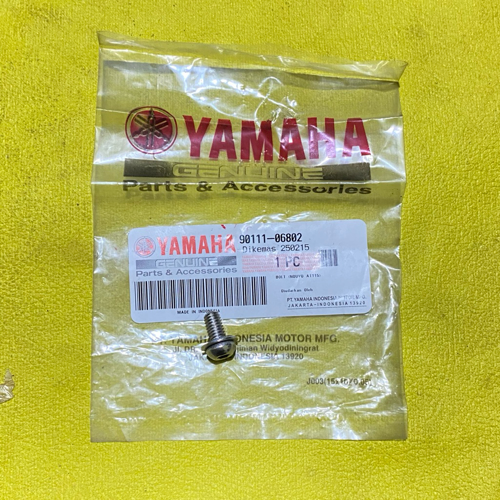 baut baud cover tameng knalpot yamaha Mio Nouvo jupiter mx r15 r25original YGP 90111-06802