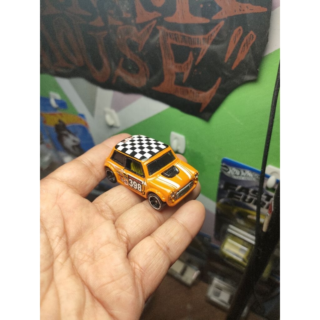 hotwheels Morris mini custom openable