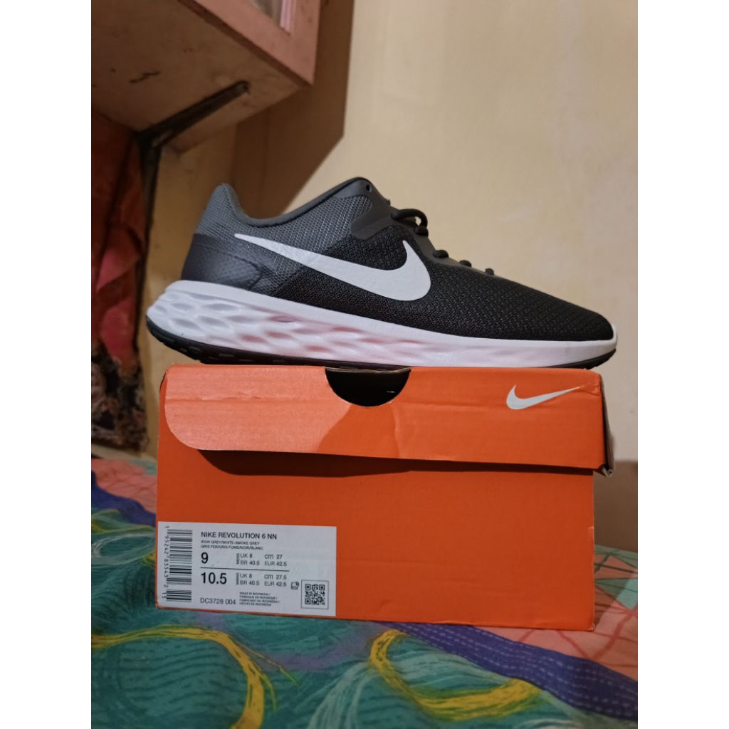 Nike Revolution 6 NN