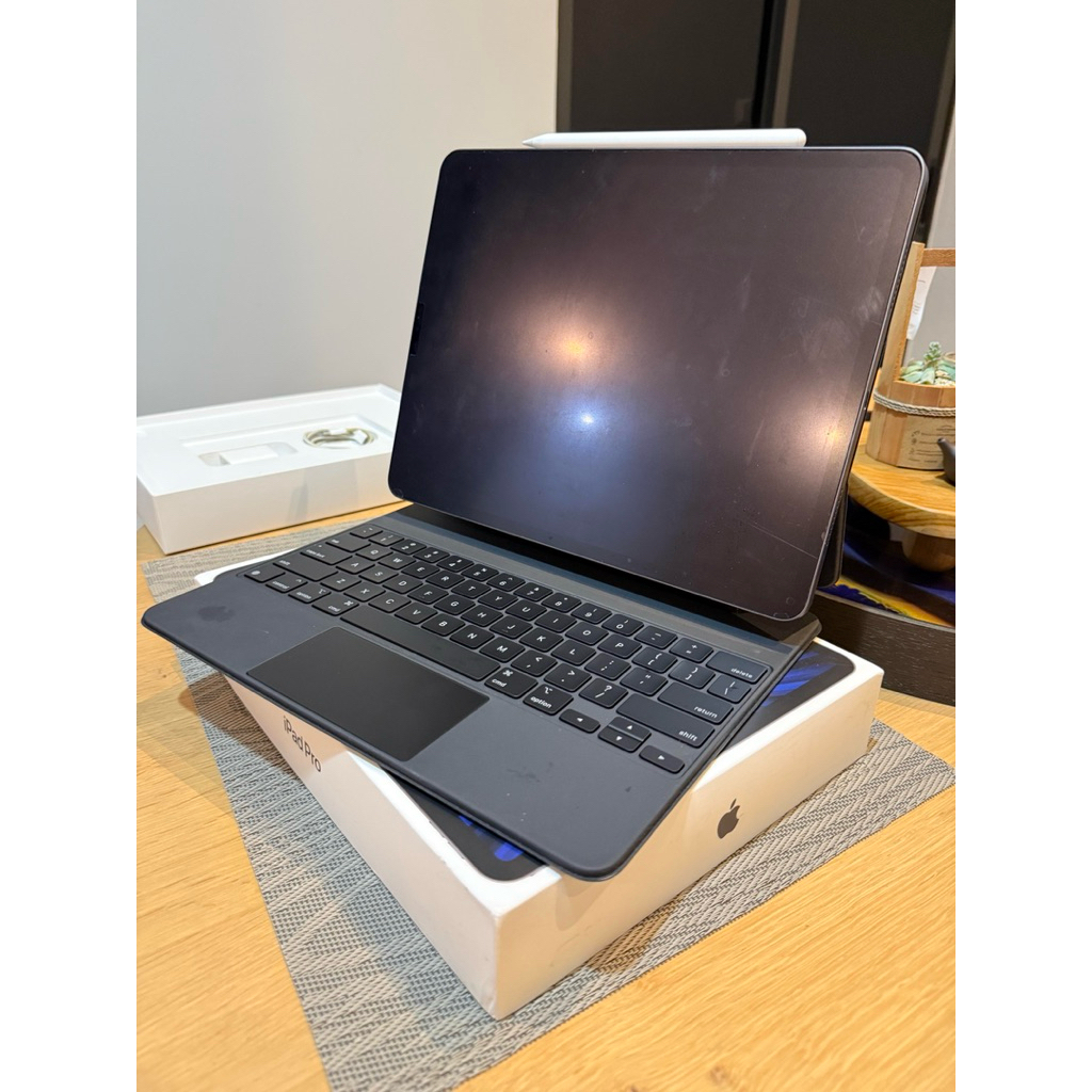 IPad Pro 2021 12.6” M1 Wifi 128 GB 5th Gen (Second)