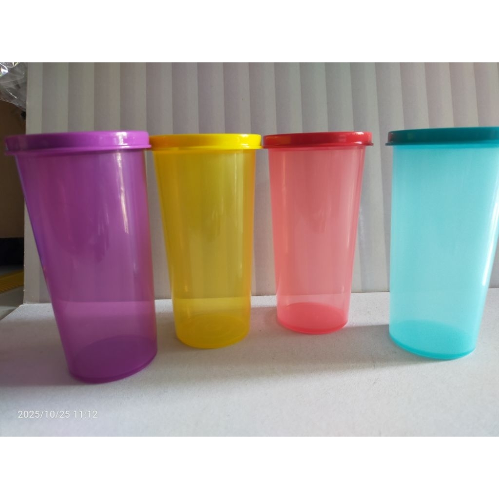 Medium tumbler