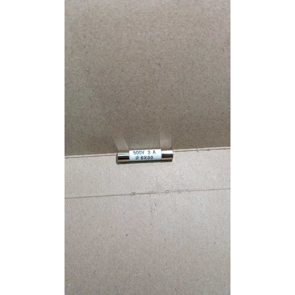 6971 fuse sekring sekering keramik ceramic 6x30 3a 3ampere 500v