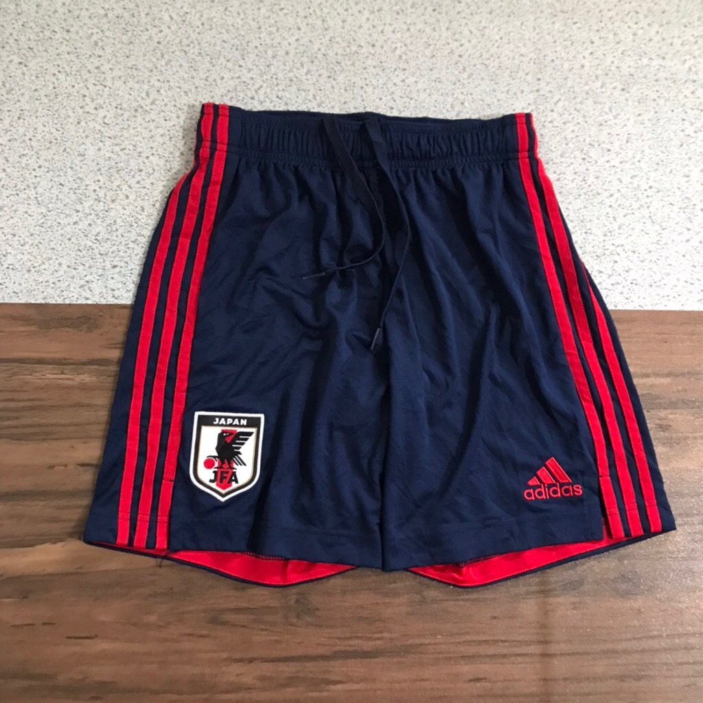 Celana bola Adidas japan size S preloved