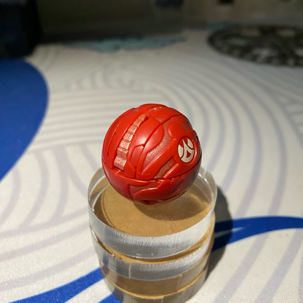 Bakugan B1 Pyrus Dragonoid Bakugan