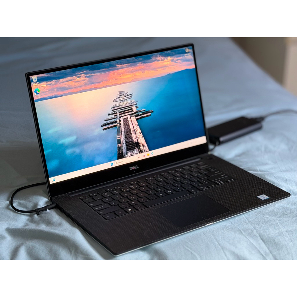 Laptop Dell XPS 15 9570 4K Touch i7 16GB 1050Ti SSD
