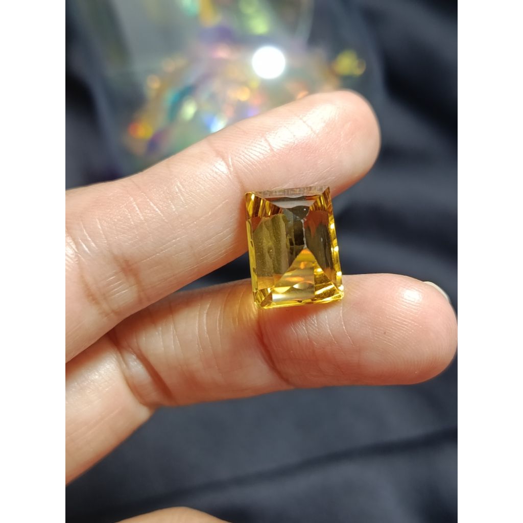 Natural Citrine Octagon Cutting / Batu Permata Natural Kecubung Kuning