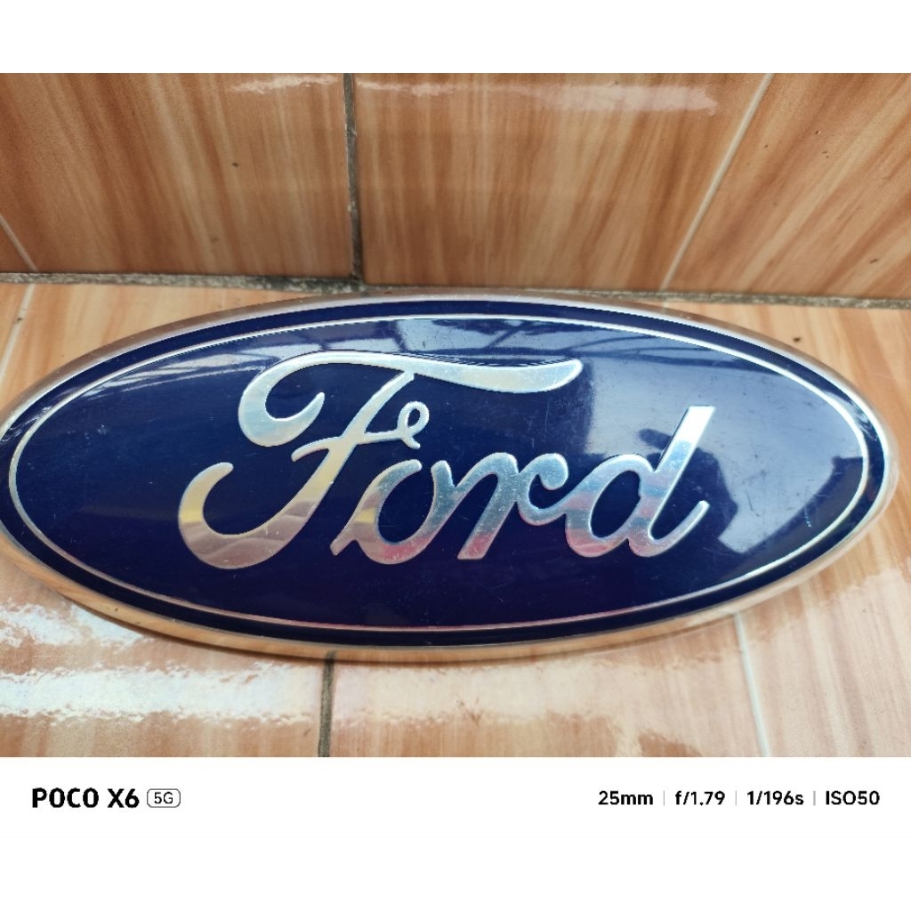 Logo Emblem Depan FORD Grill Ford Fiesta 1400/1600cc original second