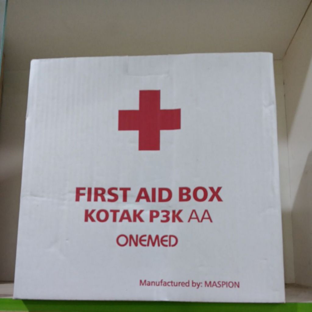 Kotak P3K dinding AA Onemed