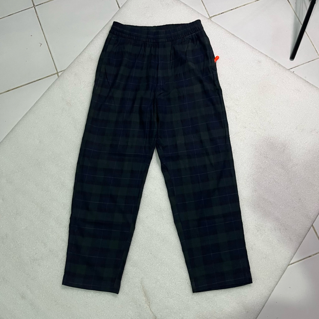 uniqlo relax pants tartan
