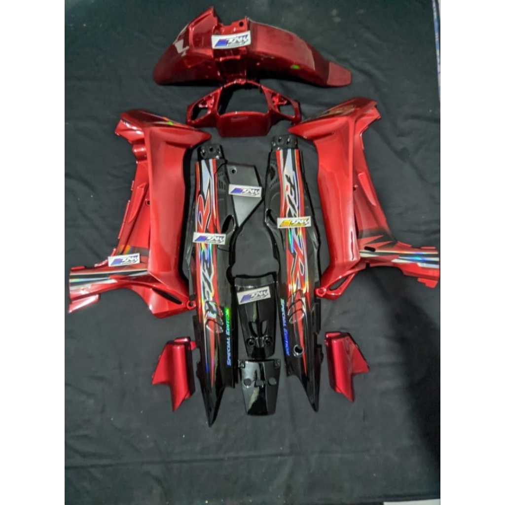 STRIPING FIZR MERAH HOLOGRAM