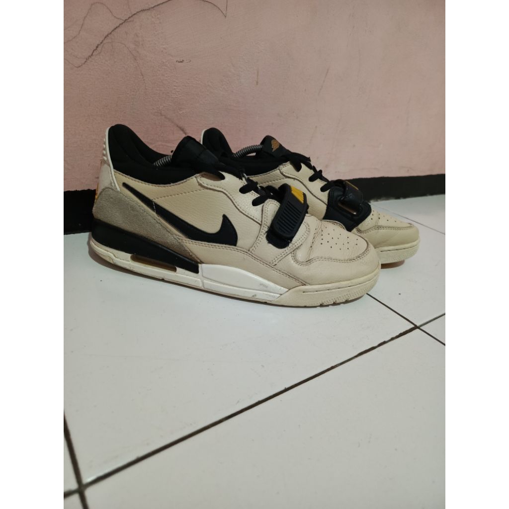 Sepatu Sneakers AJ Legacy 312 size - 46