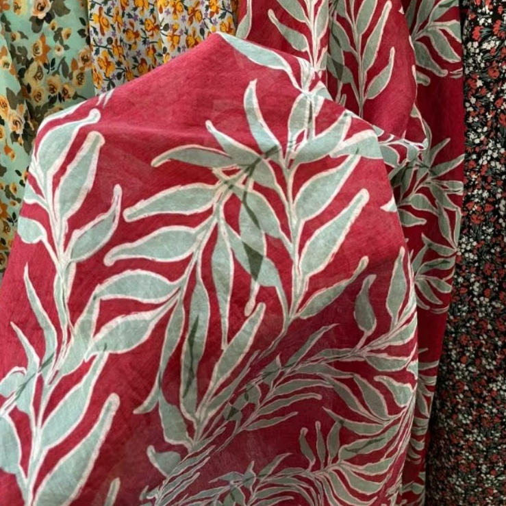 KAIN SILKY SEMI SUTRA PREMIUM MOTIF DAUN - KAIN KATUN SILKY MOTIF DAUN - KAIN MOTIF DAUN HARGA/0,5M