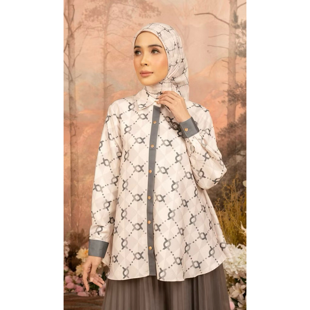 Calya Shirt Wearing Klamby Monogram