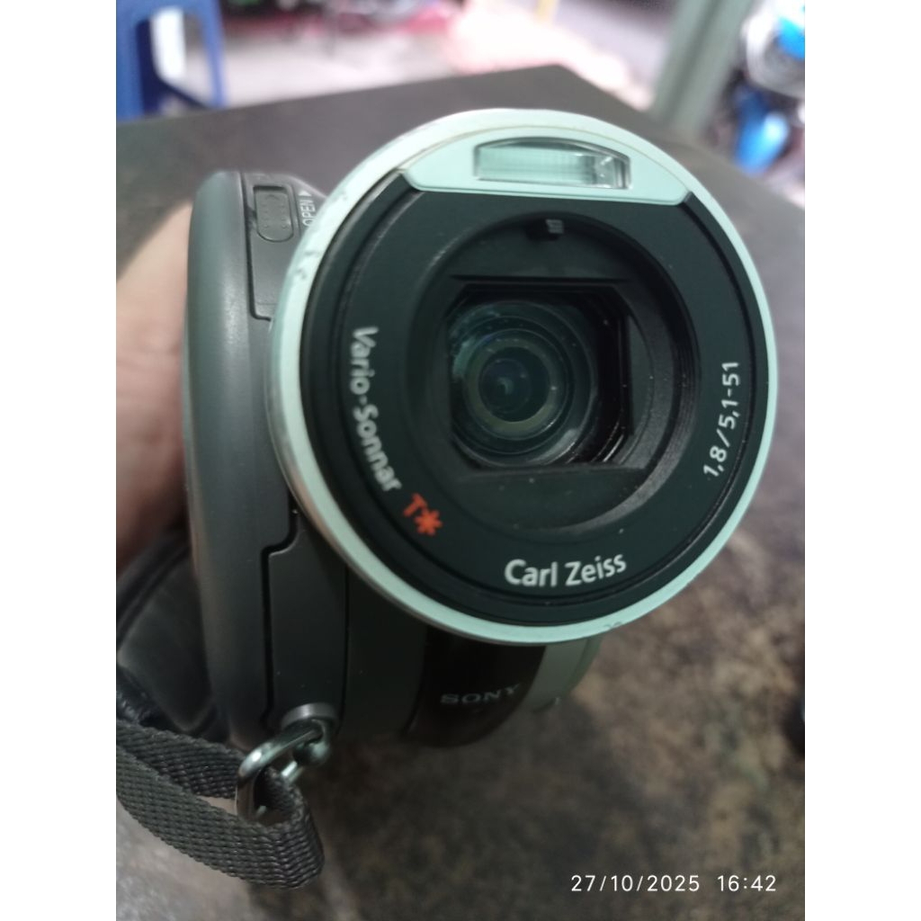 Handycam Sony DCR-DVD805E