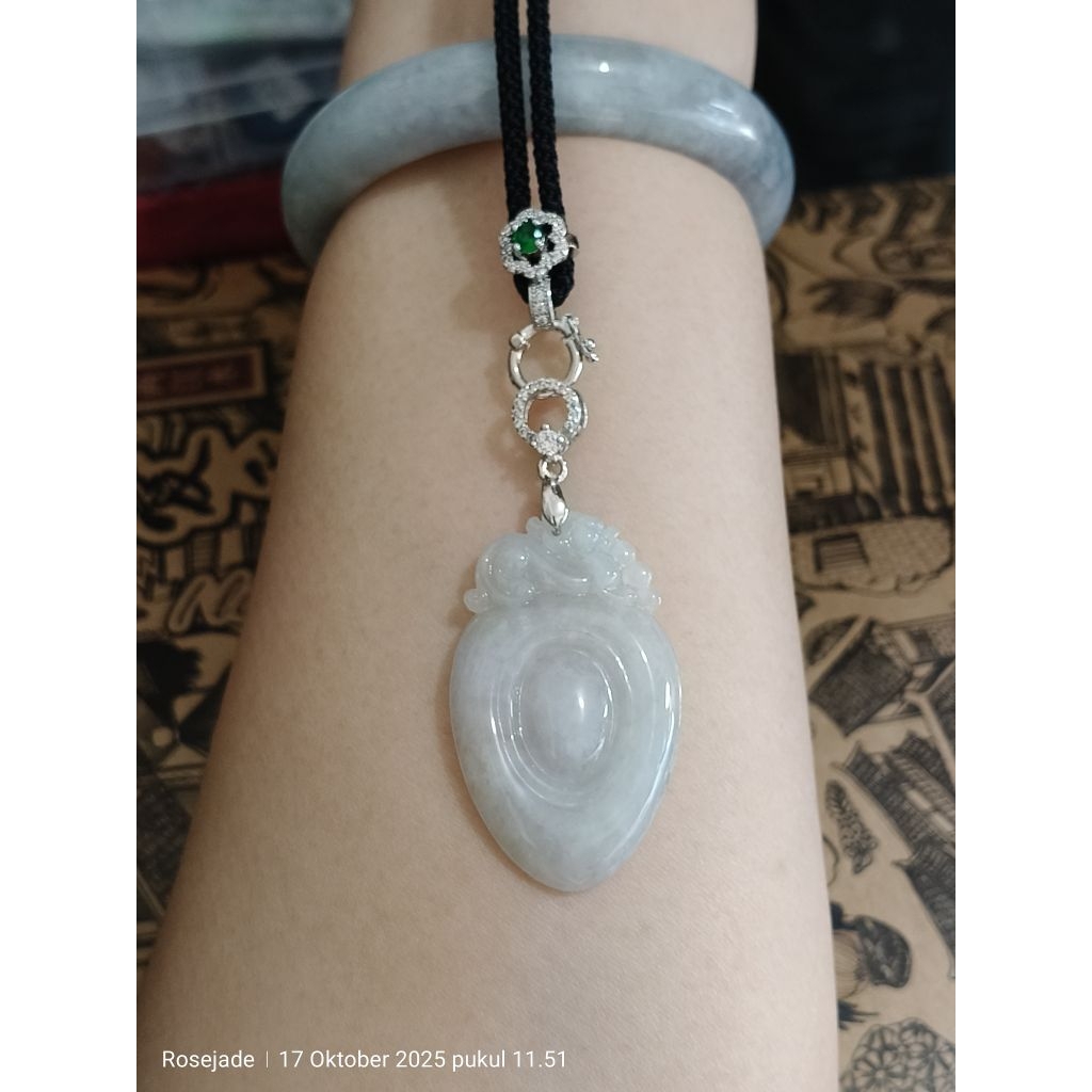 Kalung Giok Burma Love Ruyi Pixiu bersertifikat