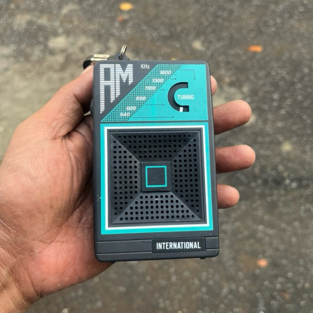 Radio AM portable Vintage International