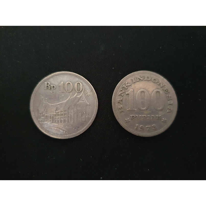 Uang koin 100 tahun 1973 rumah gadang