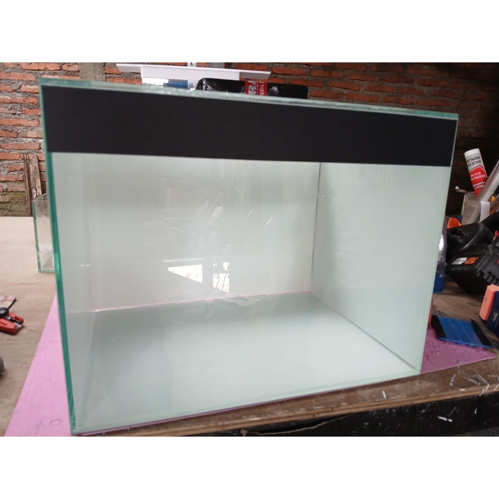 AQUARIUM FULL BEGROUND ukuran 60x30x30 tanpa tutup