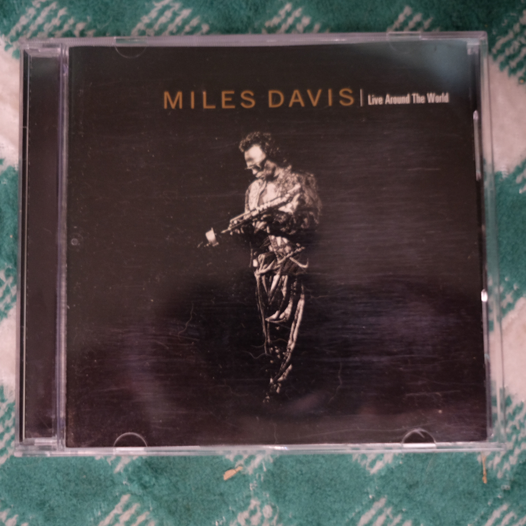 CD MILES DAVIS : LIVE AROUND THE WORLD