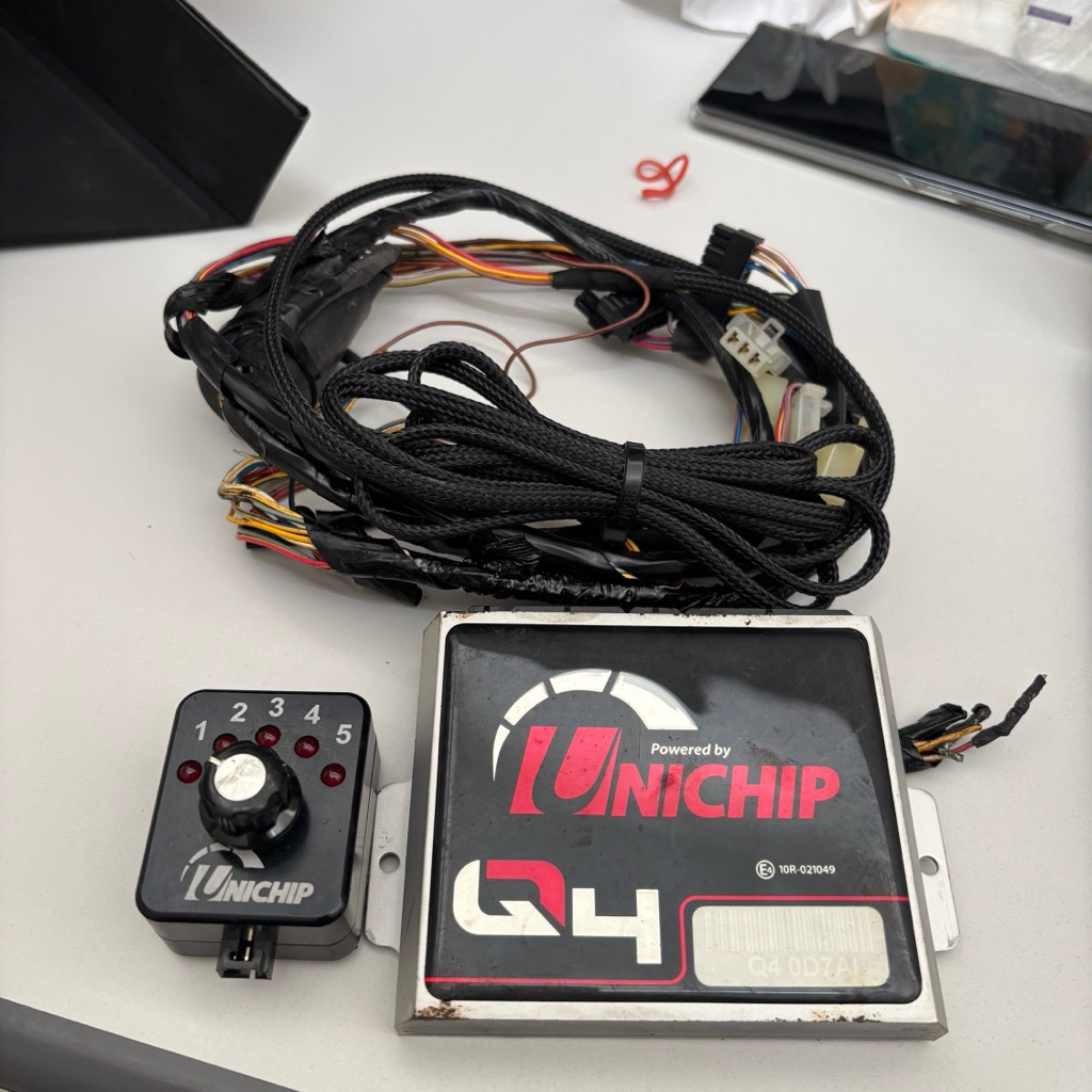 Unichip Dastek Q4 + Selector