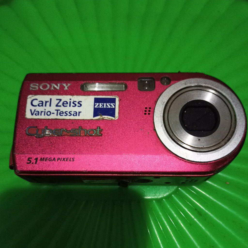 kamera digital Sony cyber shot dsc p100 bahan servis sparepart pajangan