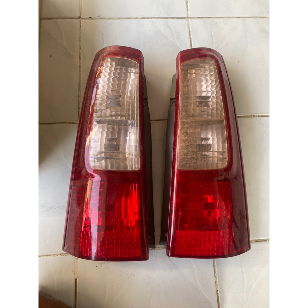 stoplamp Avanza/xenia old