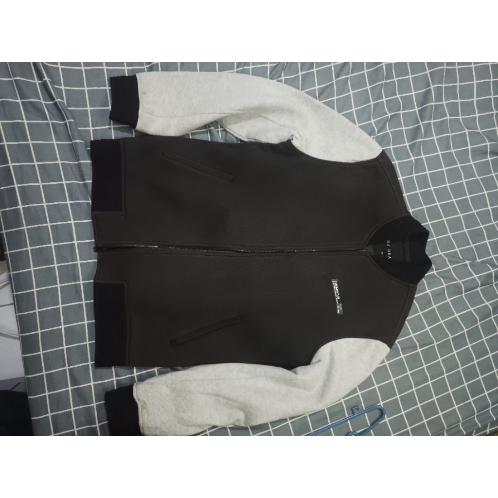 jaket bomber tbj nearby