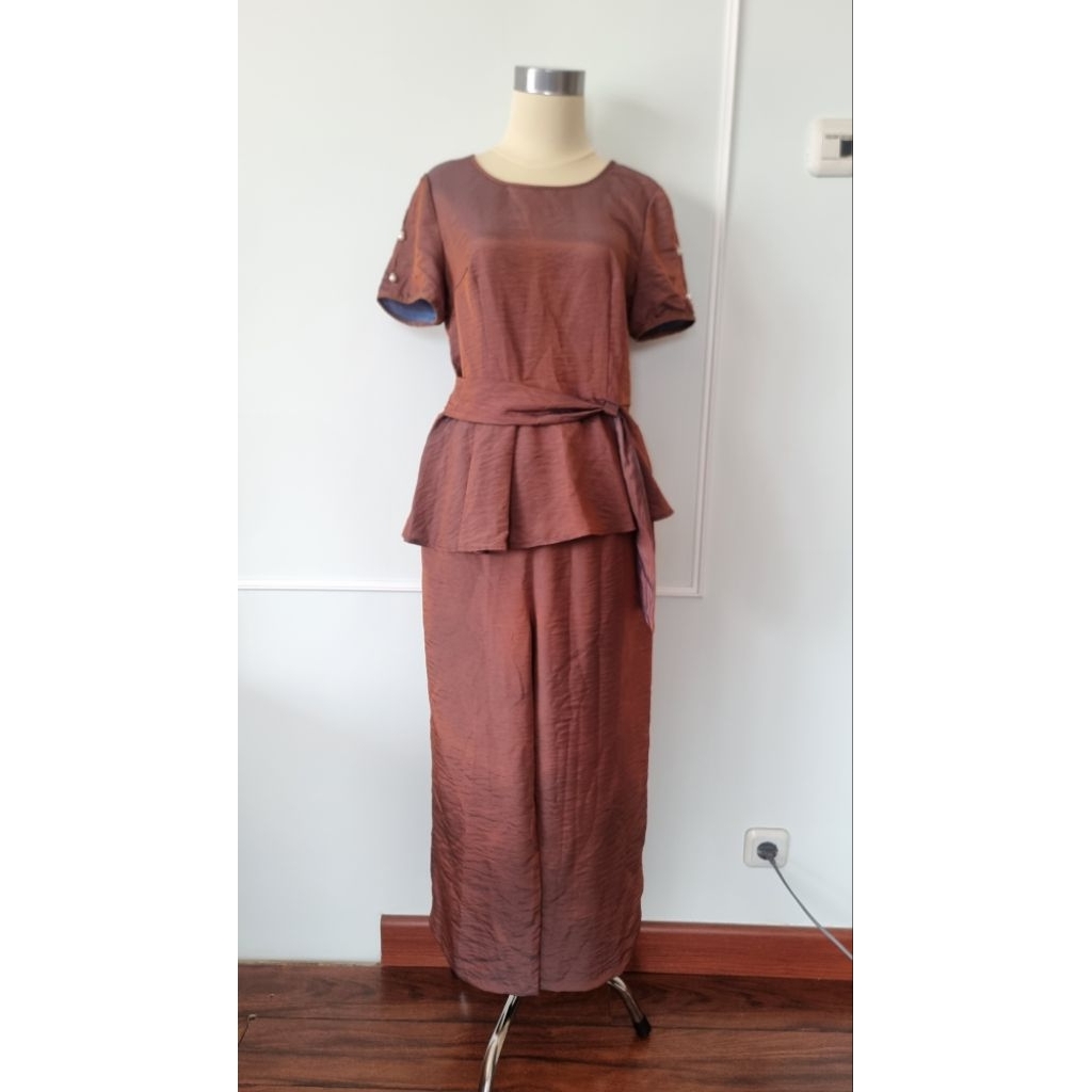 setelan  atasan dan celana kulot