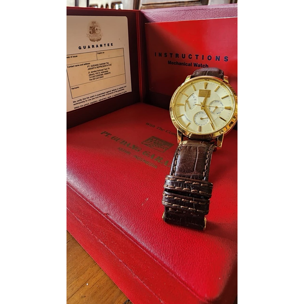 jam tangan gudang garam