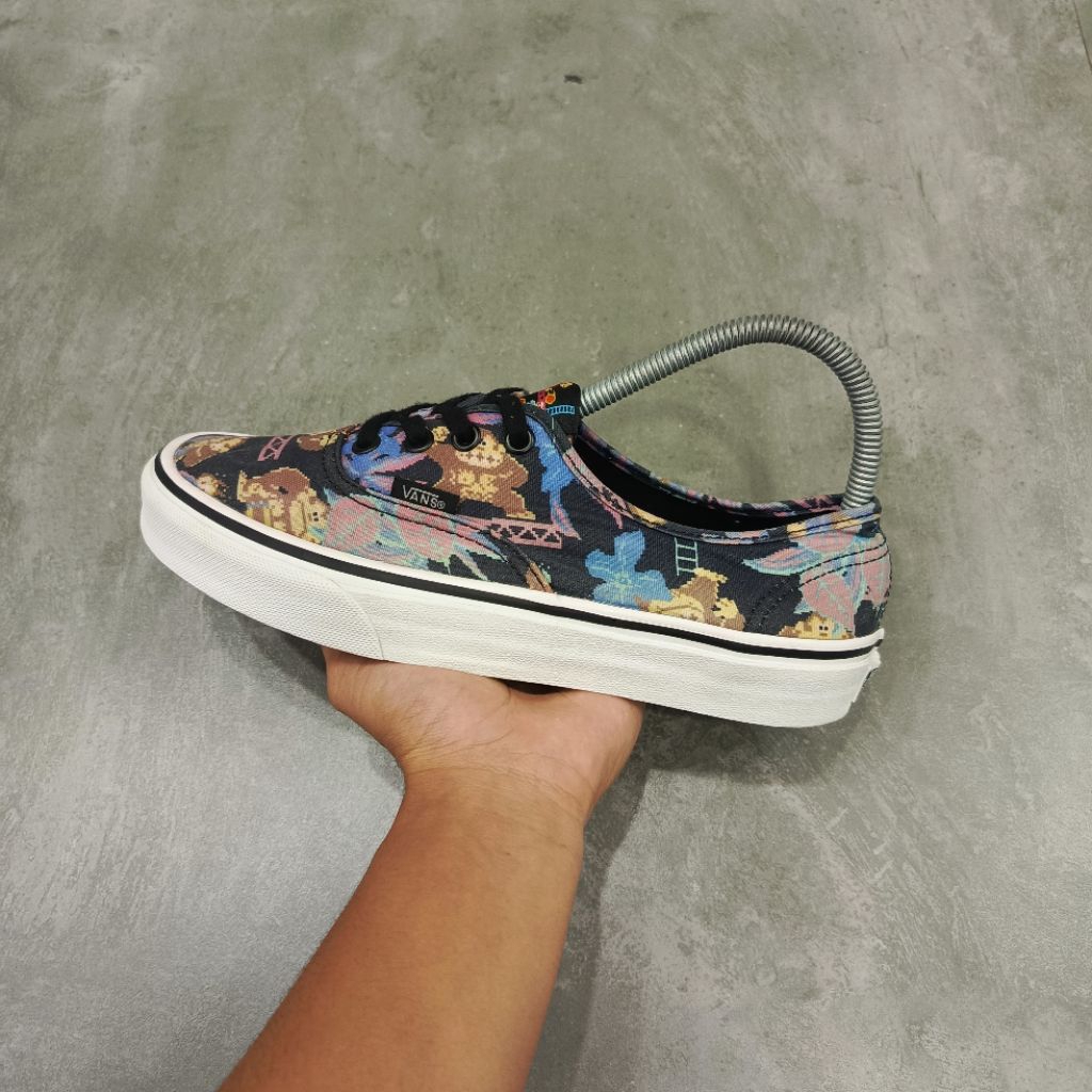 Vans Authentic X Nintendo Donkey Kong