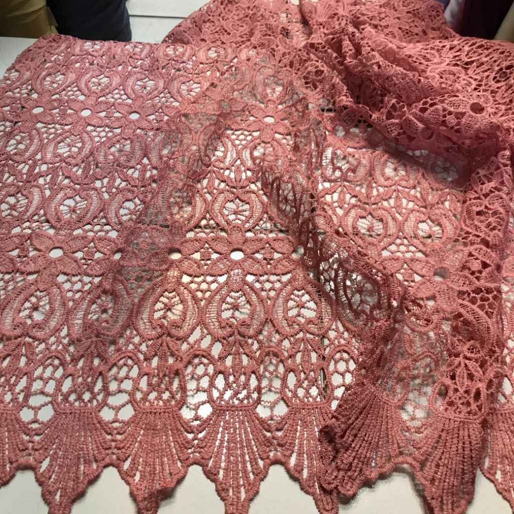 KAIN BROKAT PRADA OKI ~ BROKAT PRADA NAGITA