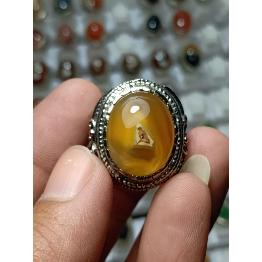 cincin batu combong antik