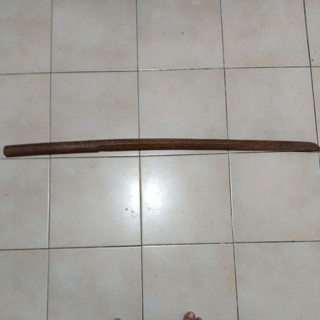 Boken pedang kayu Glugu