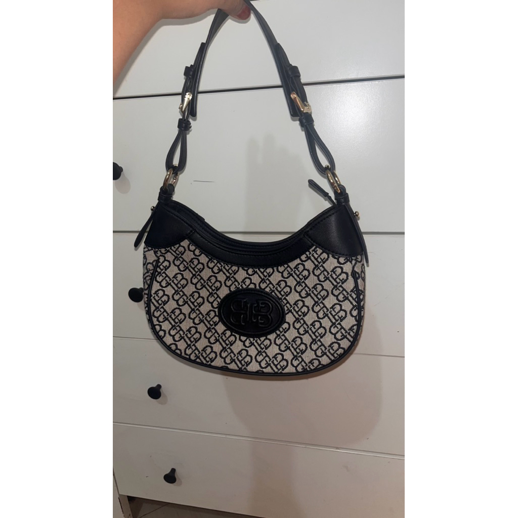 Everbest Azana (black) preloved