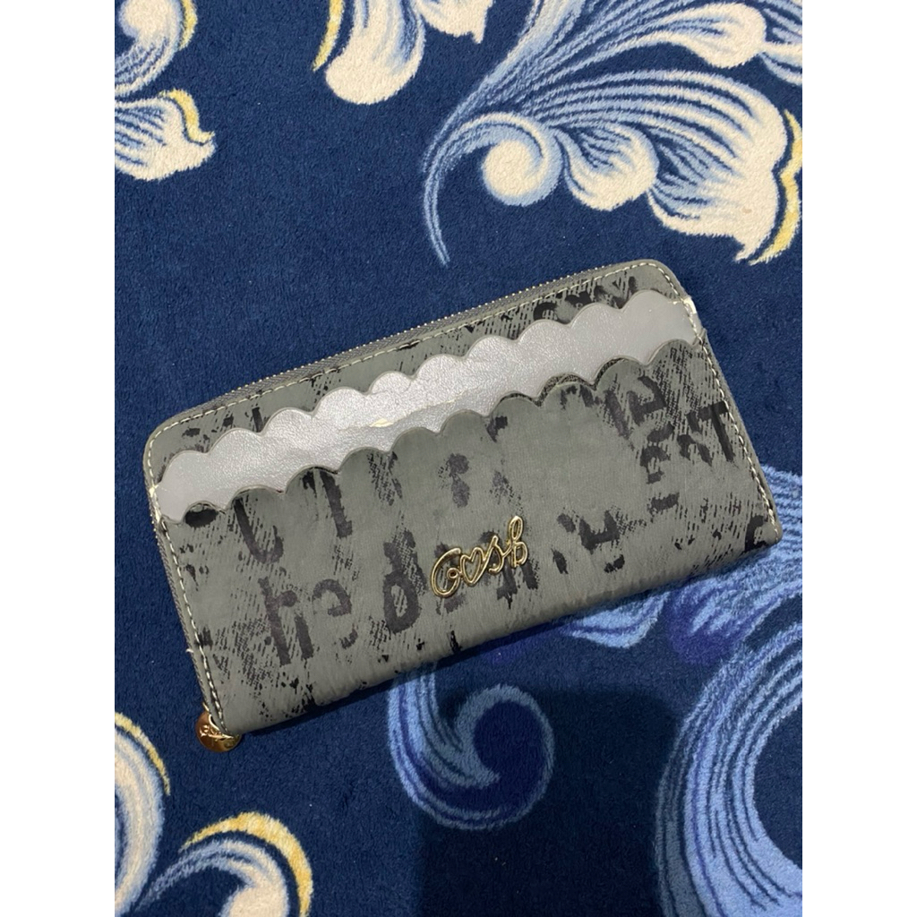preloved dompet gosh
